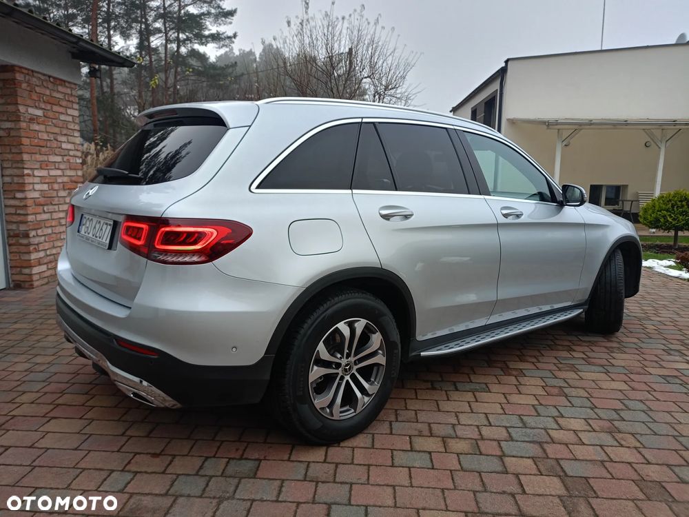 Mercedes-Benz GLC - 12