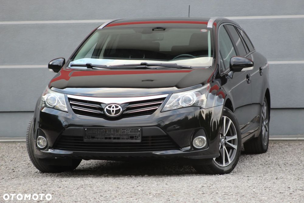 Toyota Avensis 2.0 D-4D Premium - 2