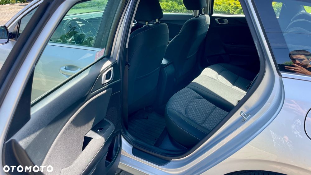 Kia Ceed 1.6 CRDi SCR M - 7