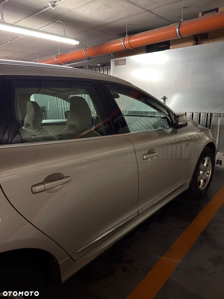 Volvo XC 60 D4 AWD Summum - 12