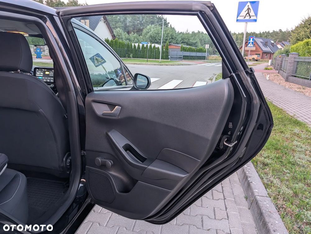 Ford Fiesta 1.5 TDCi SYNC Edition - 22