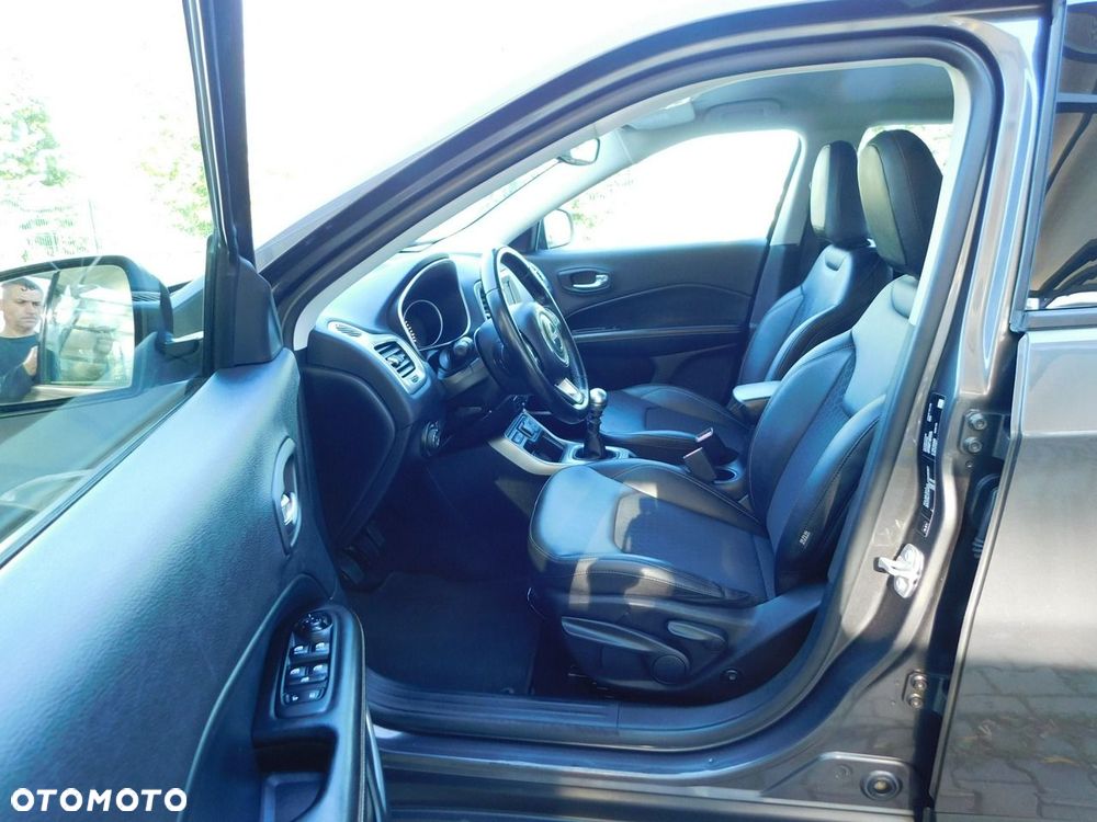 Jeep Compass - 13