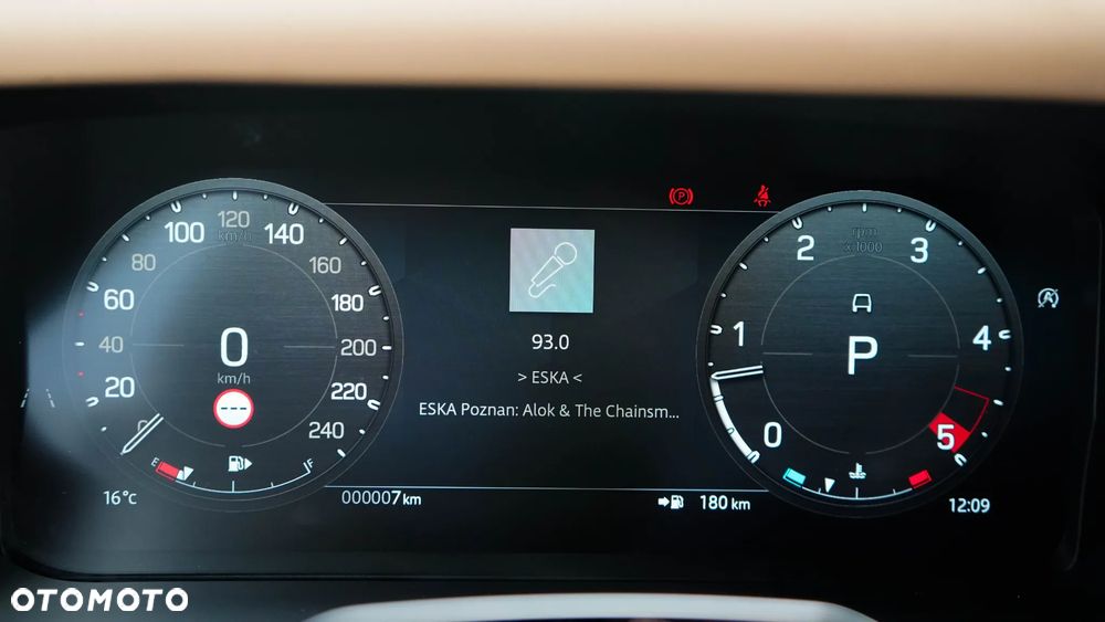 Land Rover Defender 3.0 D350 mHEV X-Dynamic HSE - 19