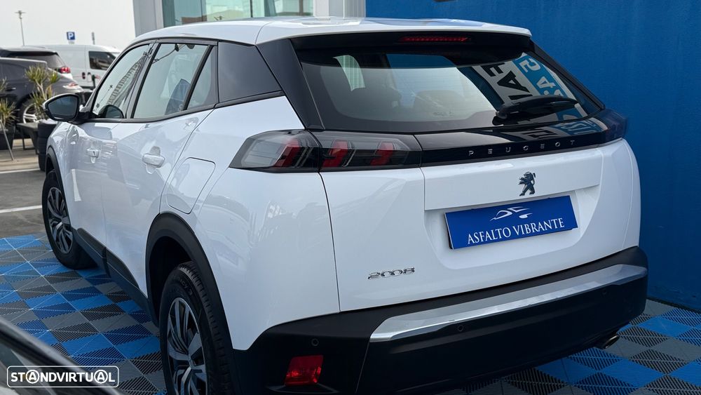 Peugeot 2008 1.5 BlueHDi Allure - 3