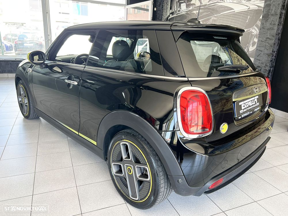 MINI 3 Portas Cooper SE - 4