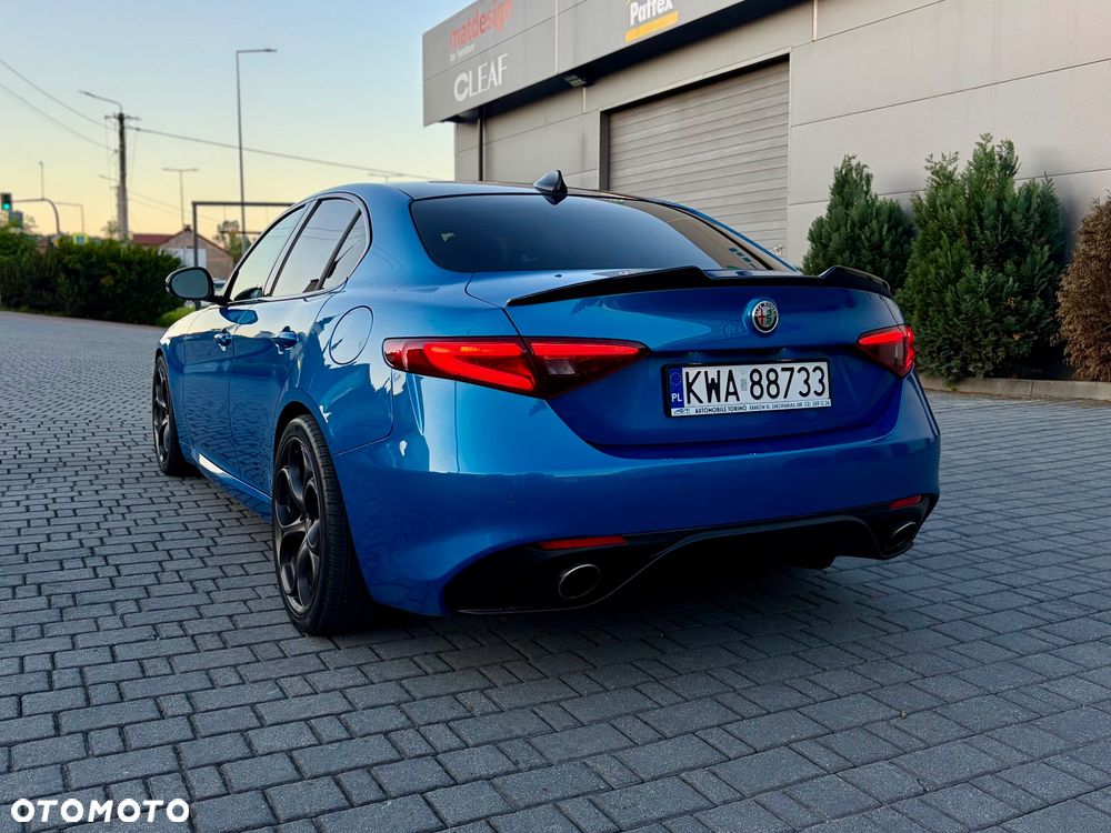 Alfa Romeo Giulia 2.0 Turbo 16V AT8 Veloce - 9
