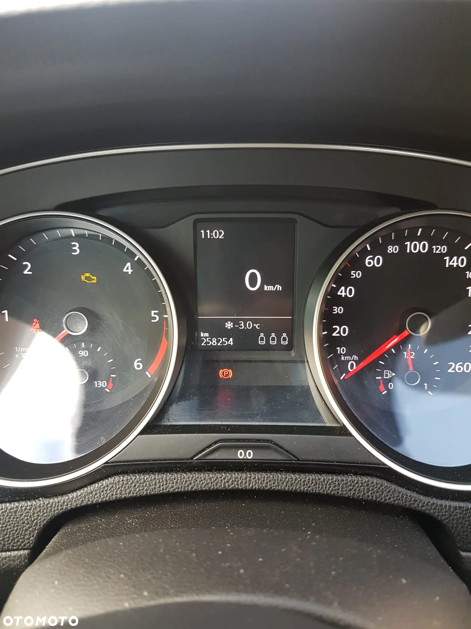 Volkswagen Passat 1.6 TDI BMT Comfortline - 10