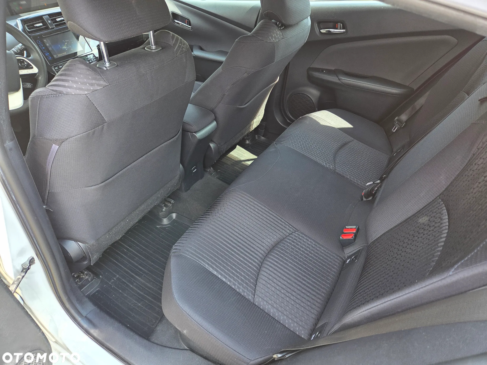Toyota Prius 1.8 Hybrid Prestige - 13