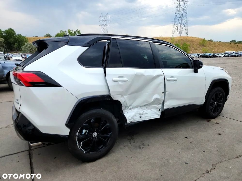 Toyota RAV4 - 4