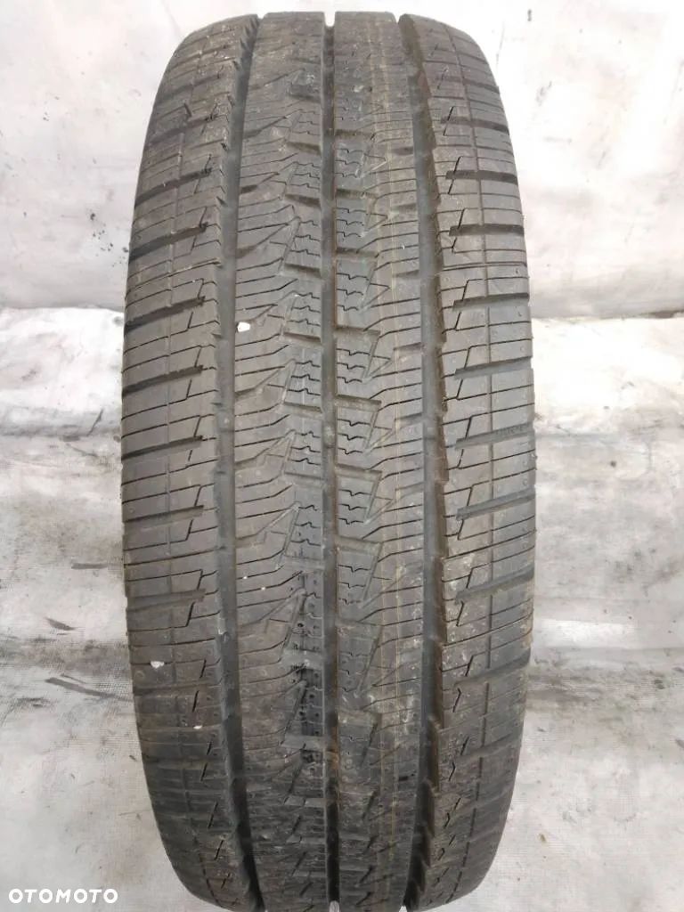 Continental VanContact Camper 225/75 R16CP 118R 2024 - 1