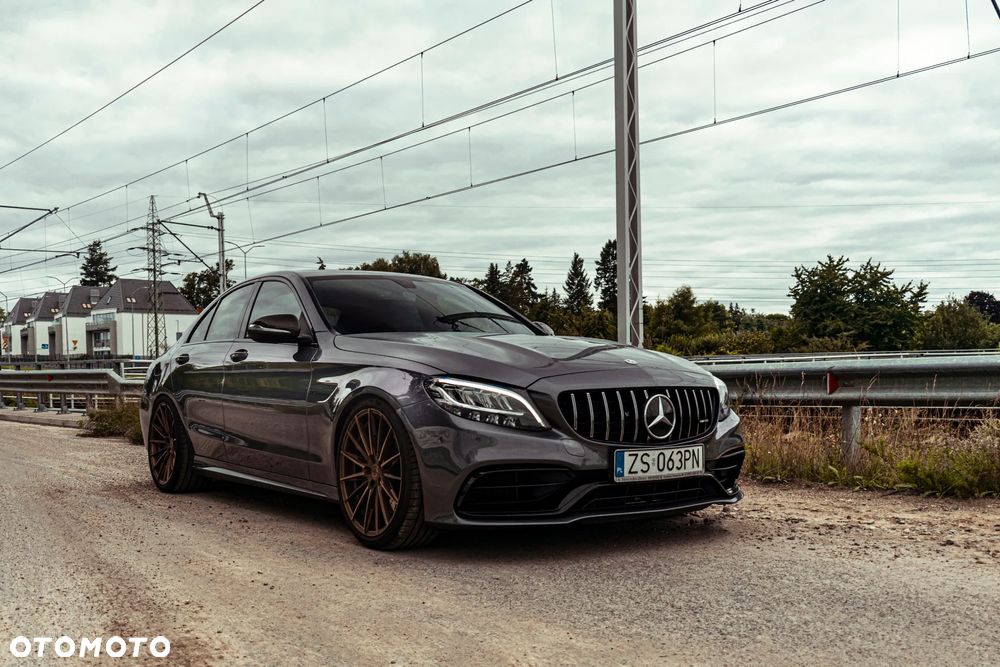 Mercedes-Benz Klasa C AMG 63 AMG Speedshift MCT 9G - 12