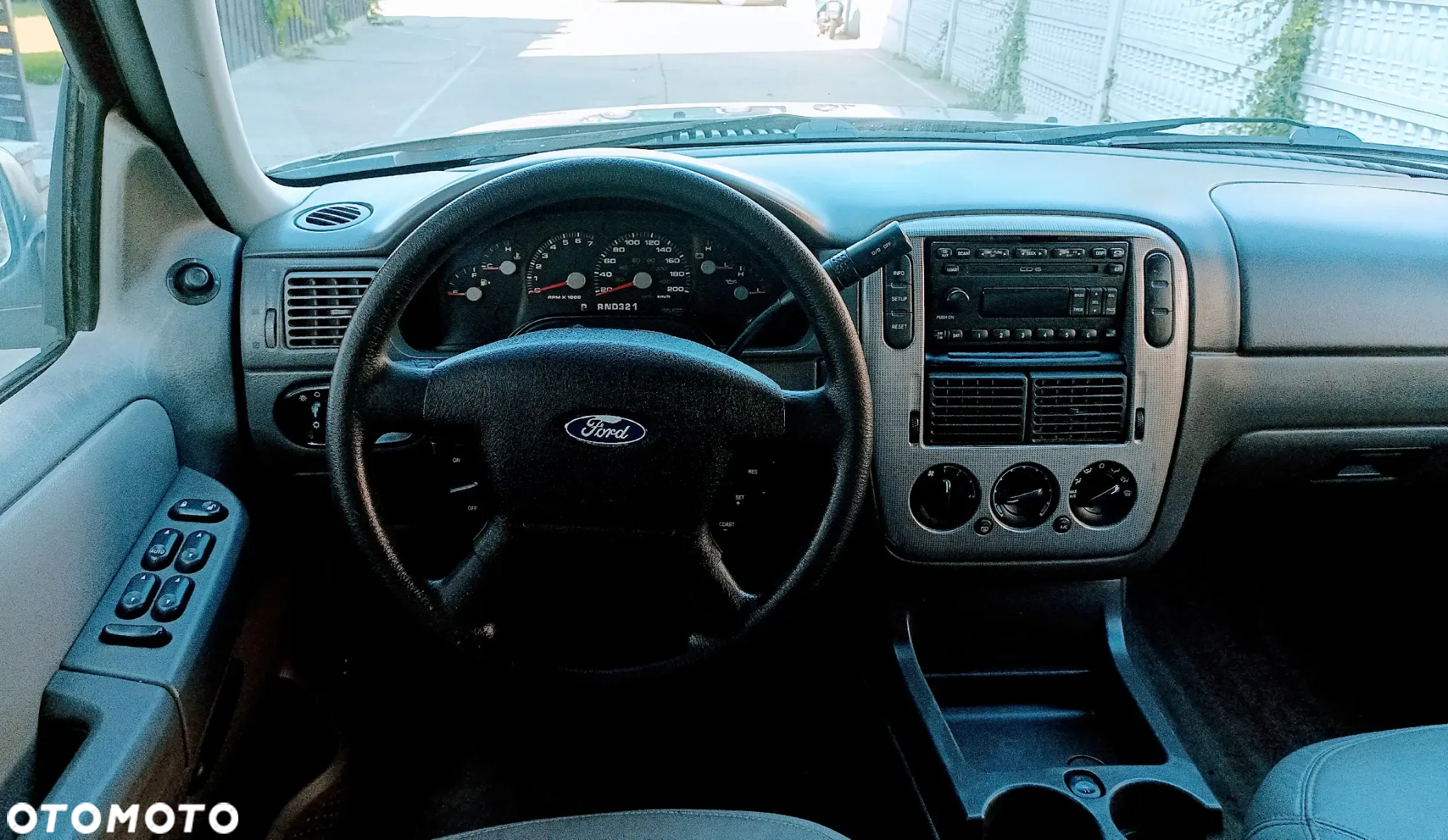 Ford Explorer 4.0 - 12