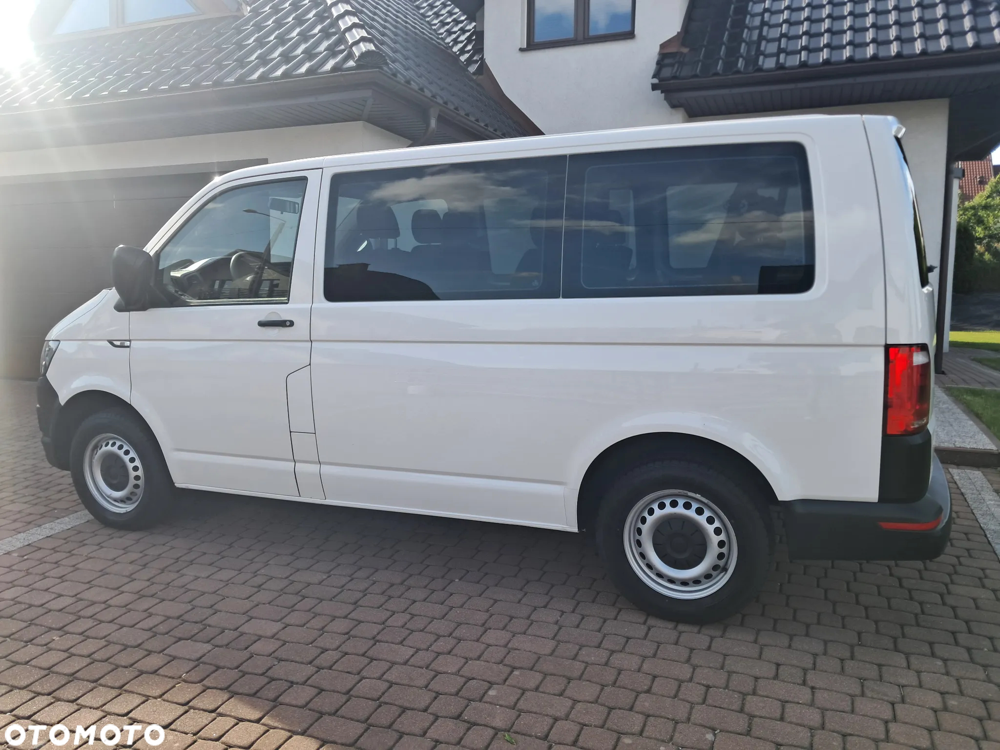 Volkswagen Transprter T6 - 6