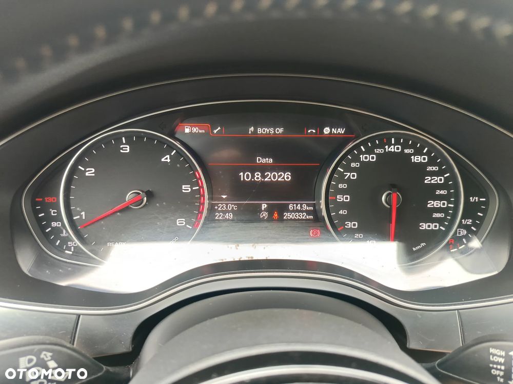 Audi A6 Avant 3.0 TDI quattro S tronic - 25