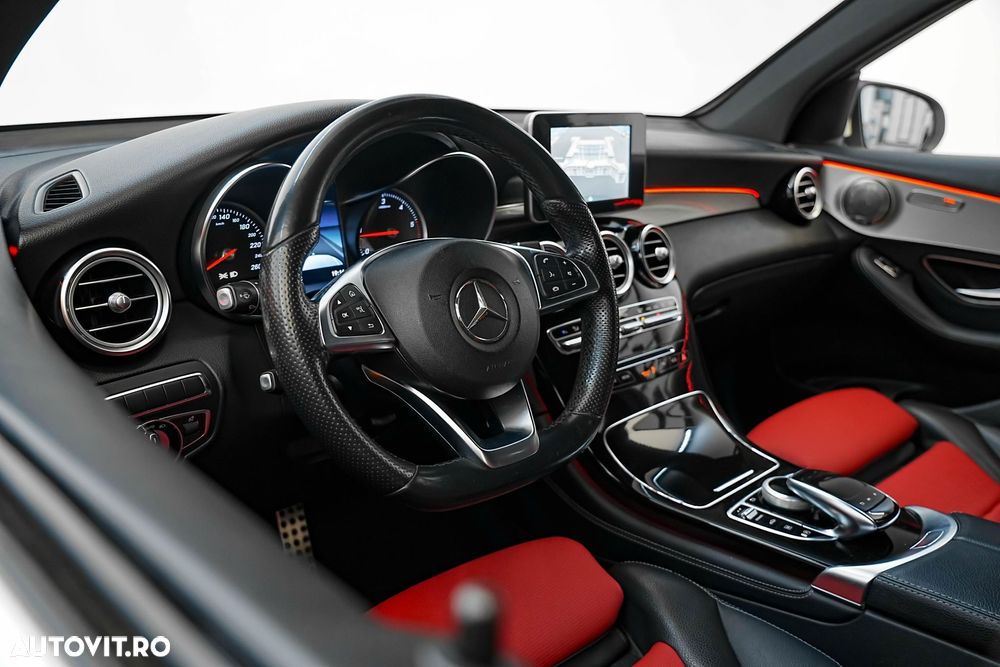 Mercedes-Benz GLC 250 d 4Matic 9G-TRONIC AMG Line - 12