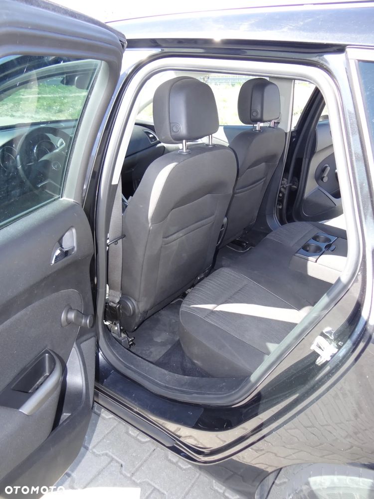 Opel Astra 1.4 Turbo - 8