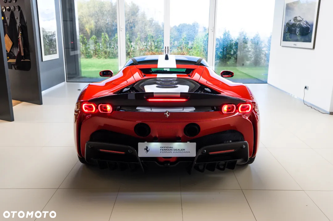 Ferrari SF90 Stradale - 30