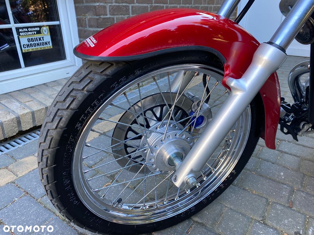 Suzuki Intruder - 30