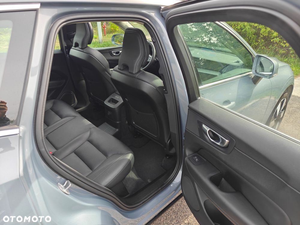 Volvo XC 60 T8 AWD Recharge Ultimate Bright - 8