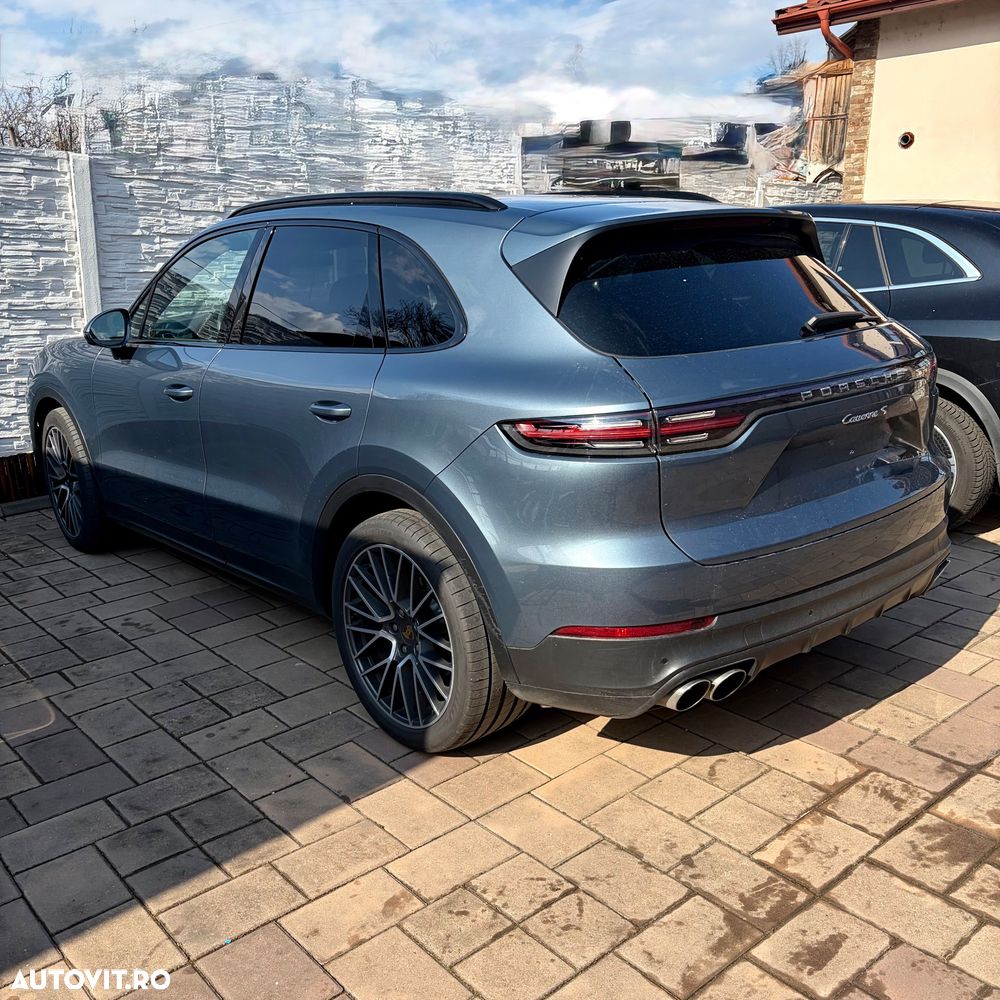 Porsche Cayenne S - 6