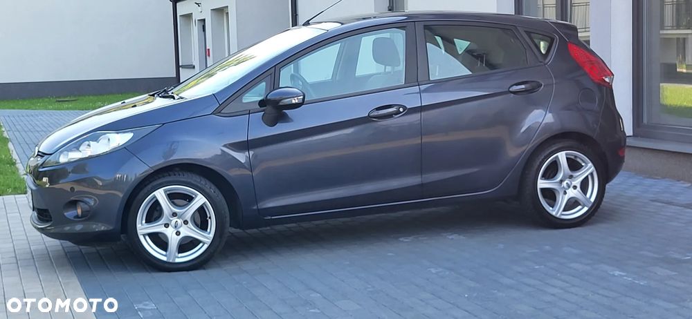 Ford Fiesta 1.25 Champions Edition - 3