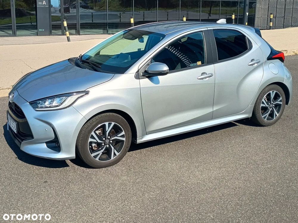 Toyota Yaris Hybrid 1.5 Style - 4