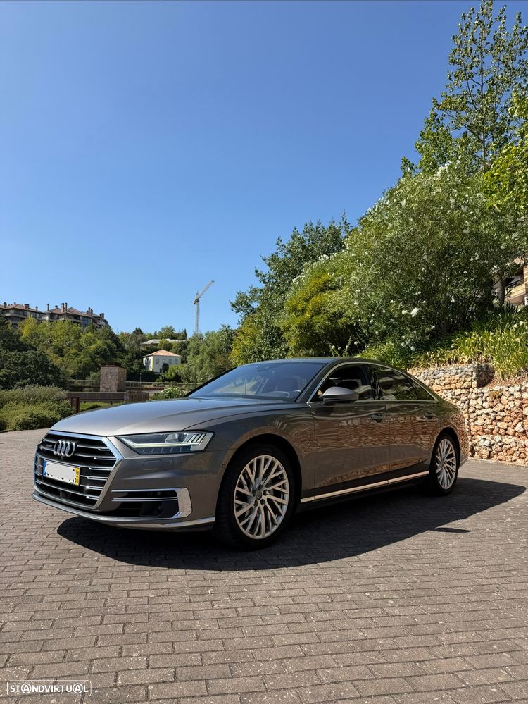 Audi A8 3.0 TDI V6 quattro Clean Exclusive - 3