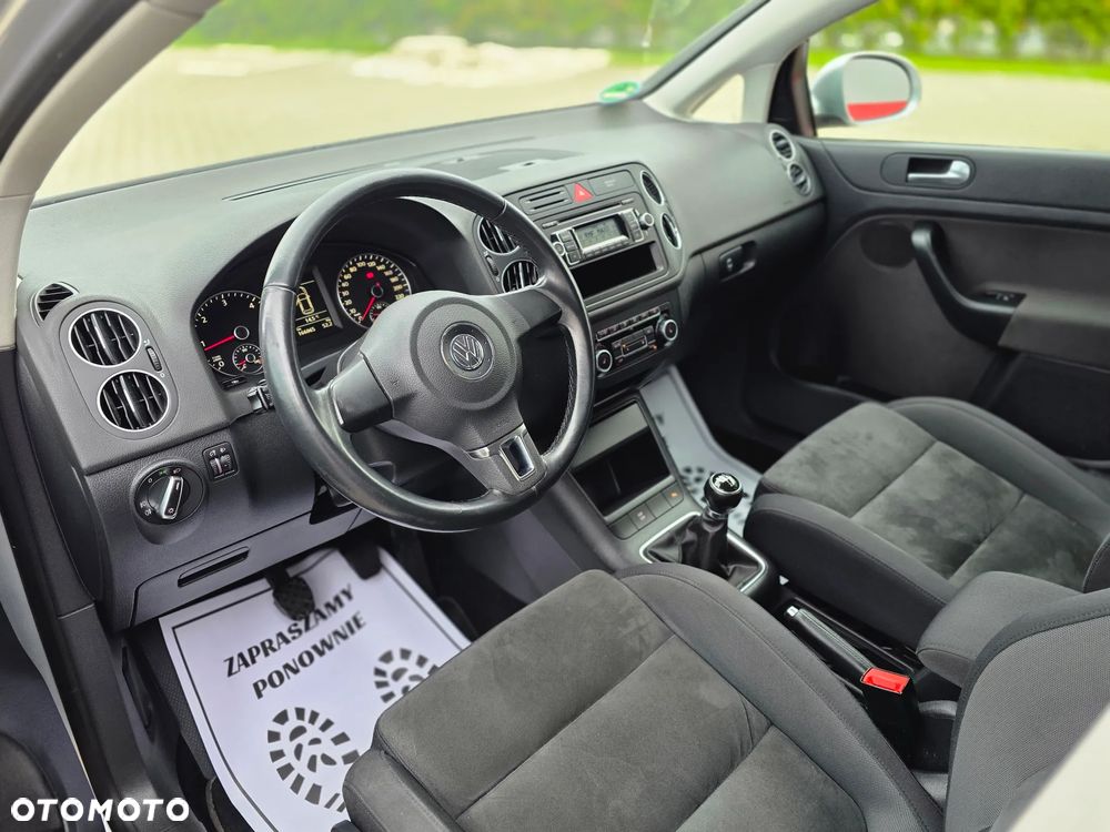 Volkswagen Golf - 10