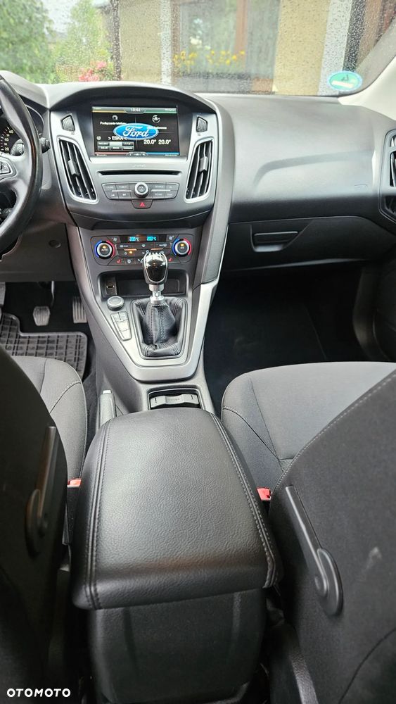 Ford Focus 1.0 EcoBoost Titanium - 19