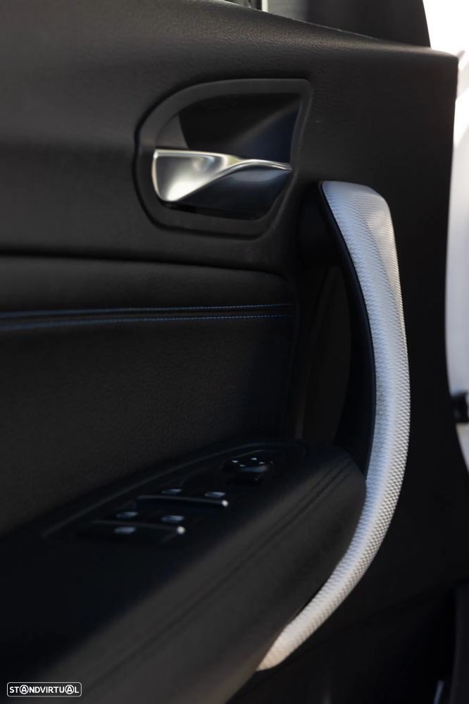 BMW 118 i Pack M Auto - 16