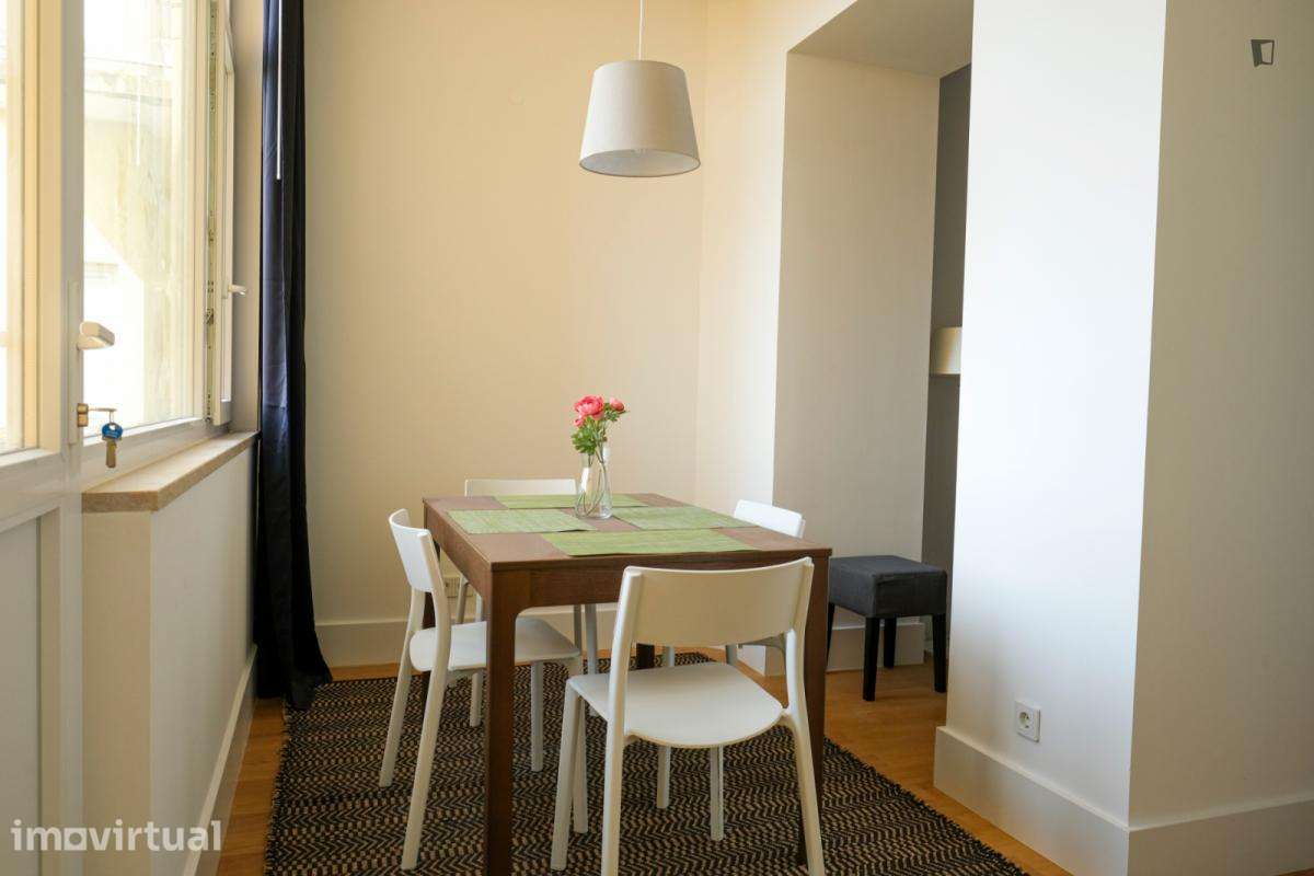 Apartamento com 1 quartos - localizado em Restelo Lisbon - Grande imagem: 5/26