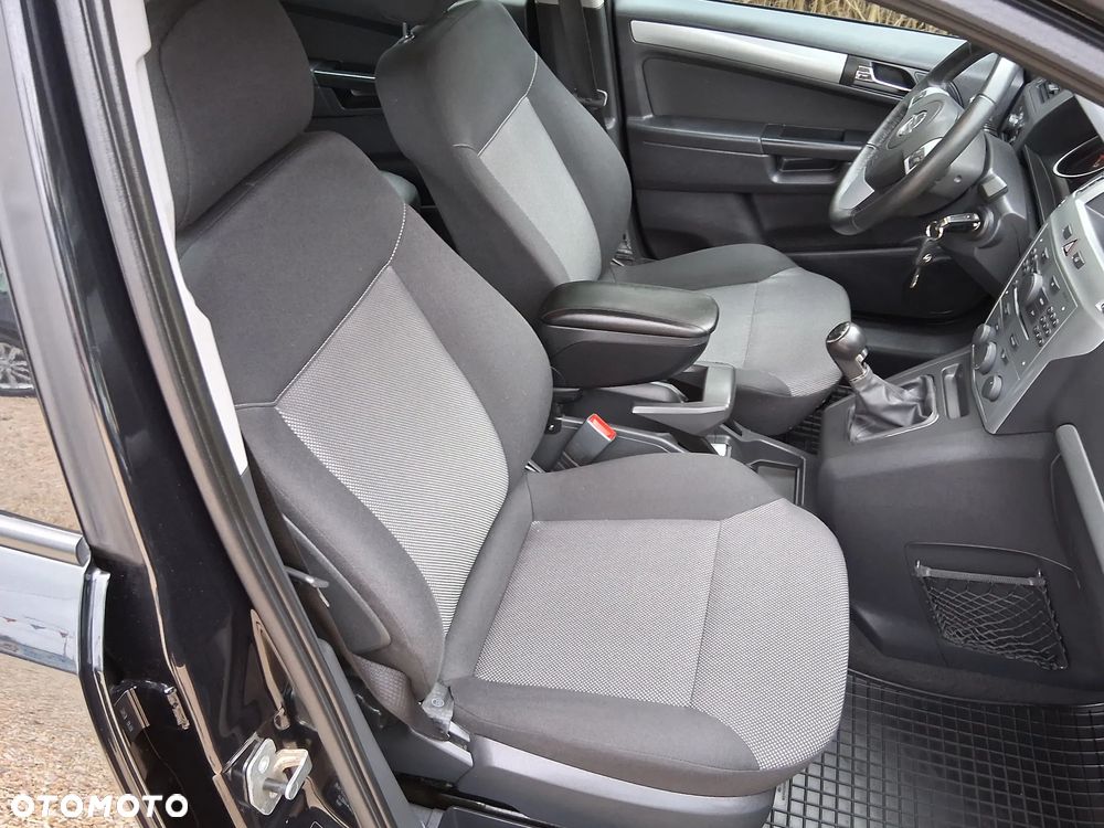 Opel Zafira 1.8 - 12