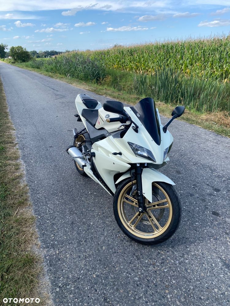 Yamaha YZF - 2