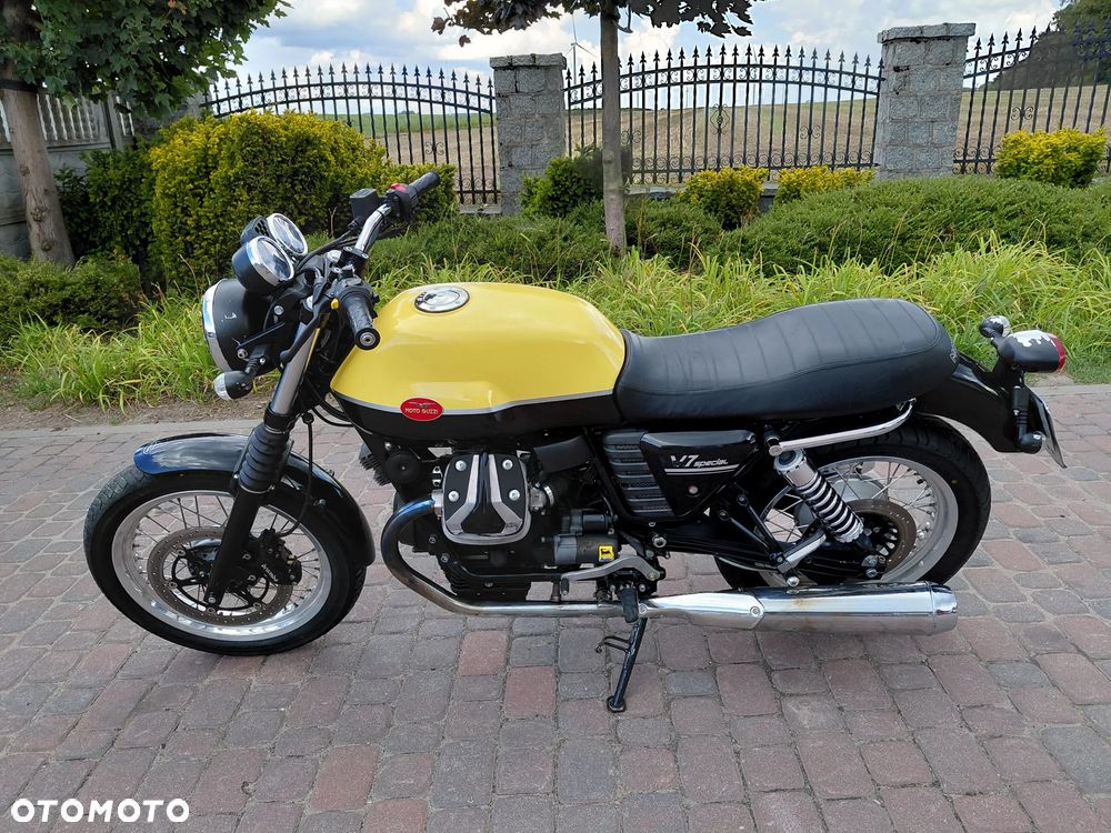 Moto Guzzi V7 - 3