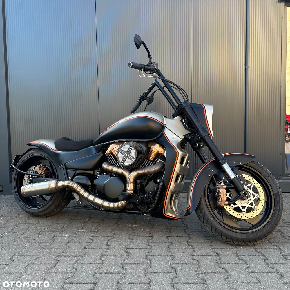 Suzuki Intruder