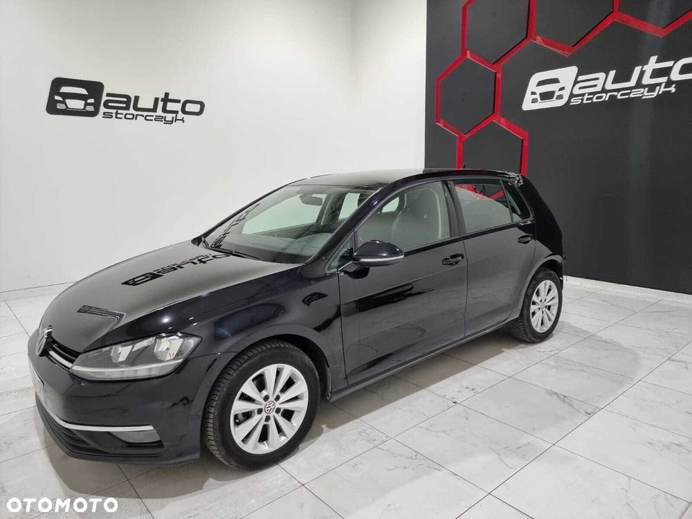 Volkswagen Golf - 2