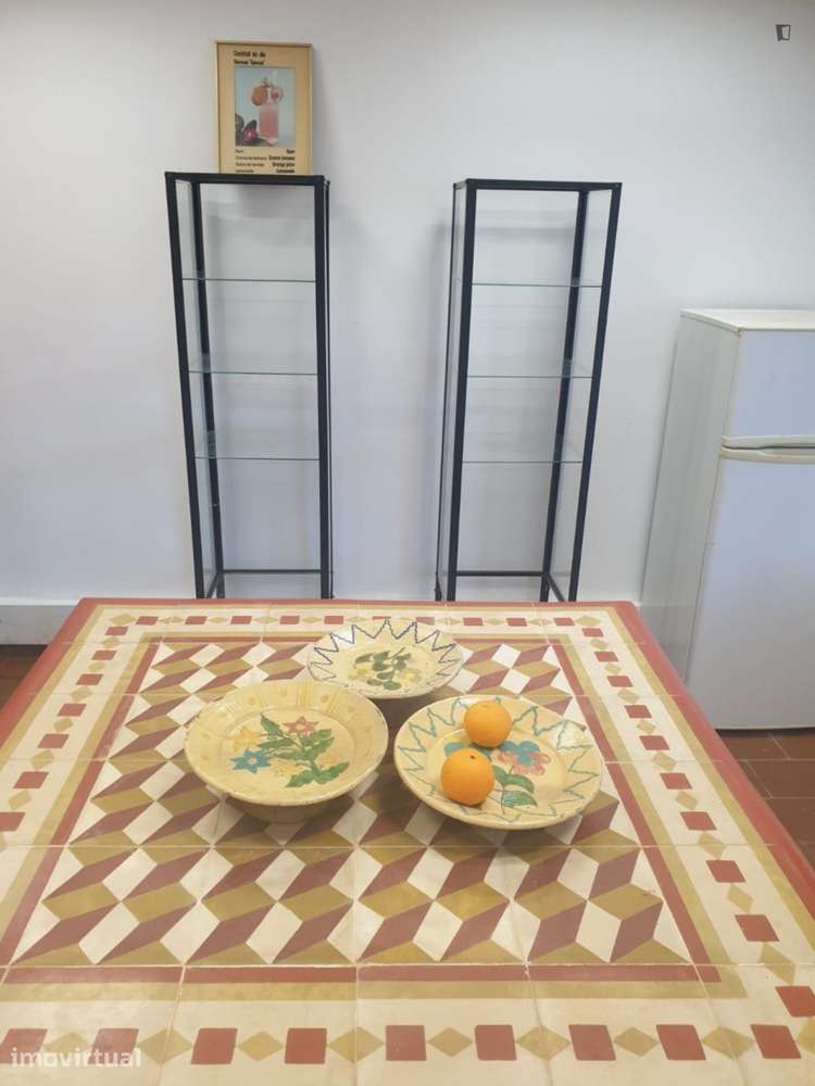 Quarto - localizado em Faro - Grande imagem: 4/8