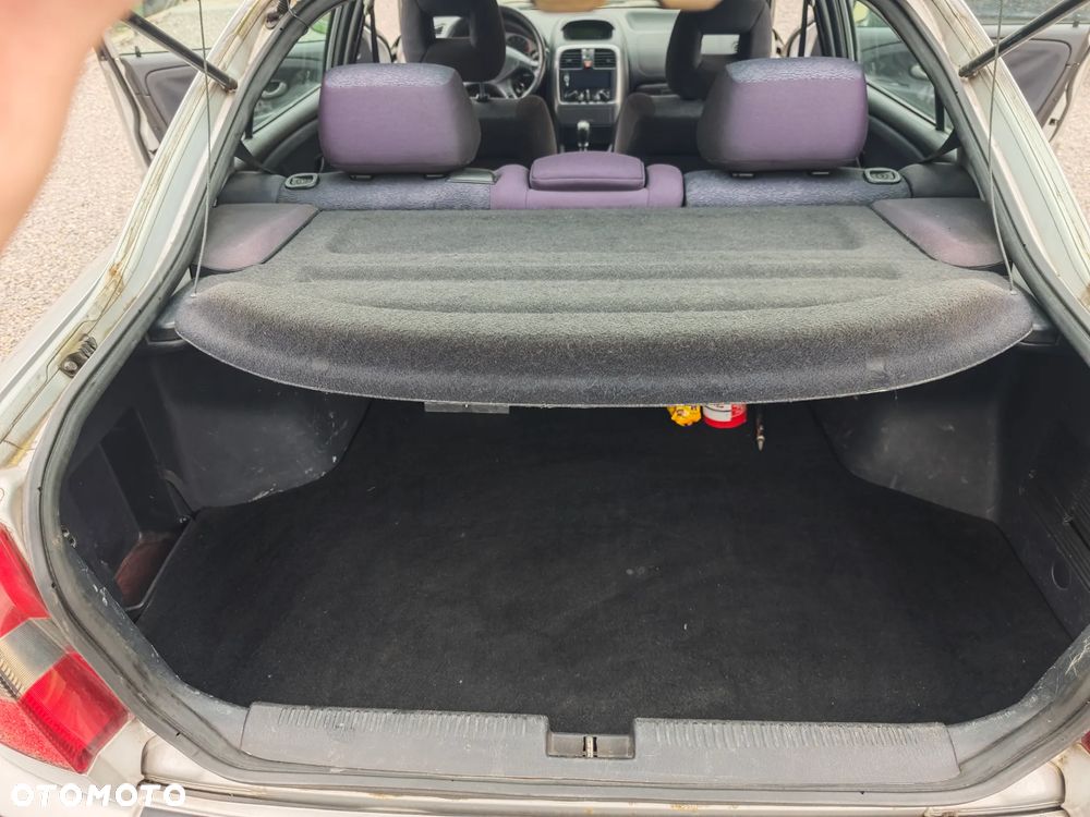 Mitsubishi Carisma 1.6 Classic - 30