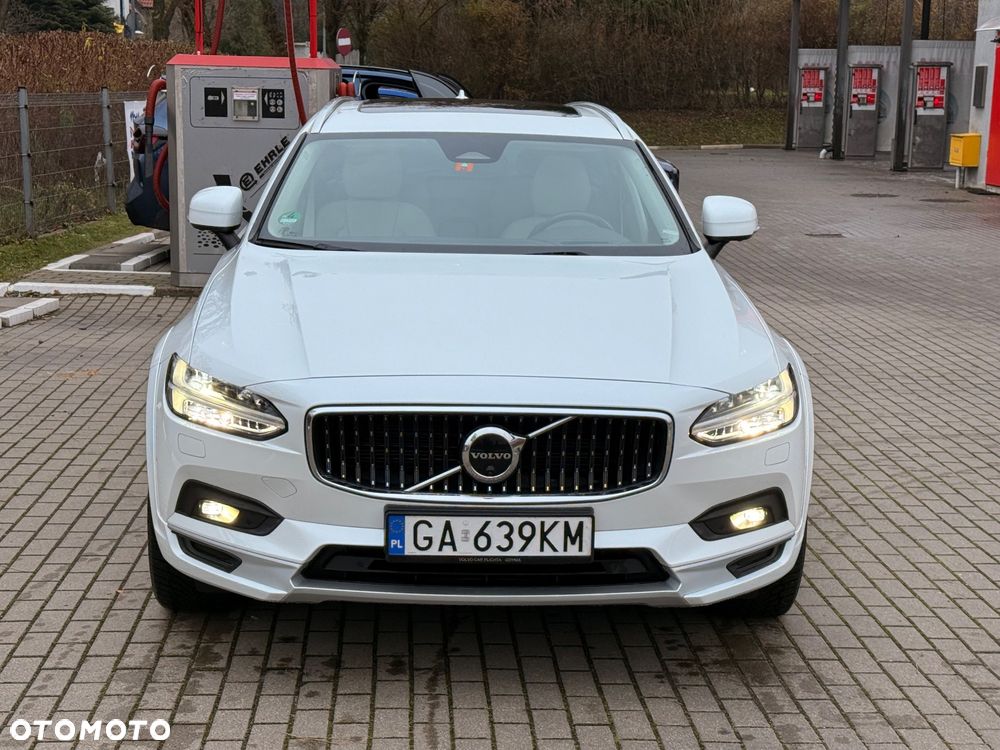 Volvo V90 Cross Country B5 D AWD Ultimate - 3