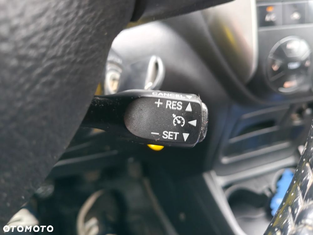Toyota RAV4 2.0 D-4D Prestige - 16