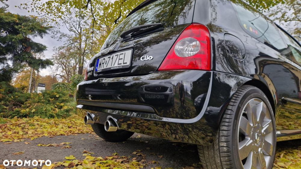 Renault Clio - 17
