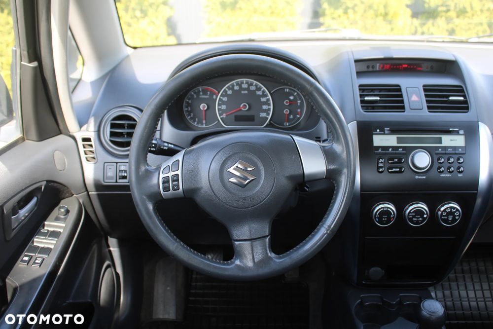 Suzuki SX4 1.6 Premium Outdoor - 20