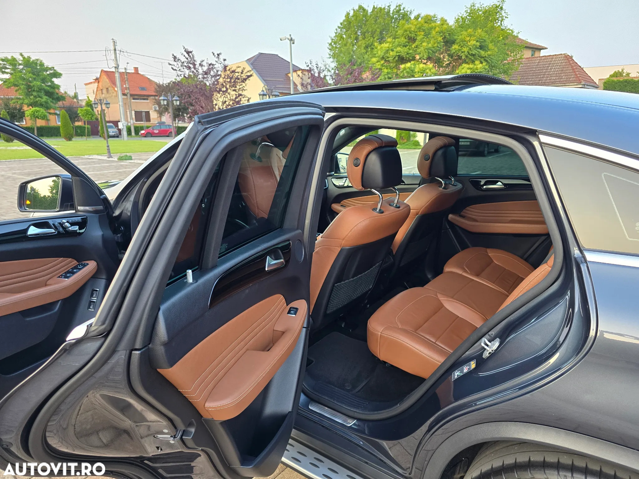 Mercedes-Benz GLE 350 d 4Matic 9G-TRONIC AMG Line - 14