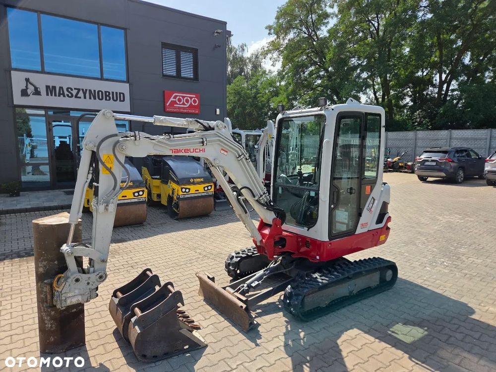 Takeuchi Koparka Minikoparka Takeuchi TB225 V3 Powertilt + 3 łyżki - 11