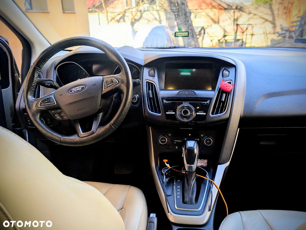 Ford Focus - 8