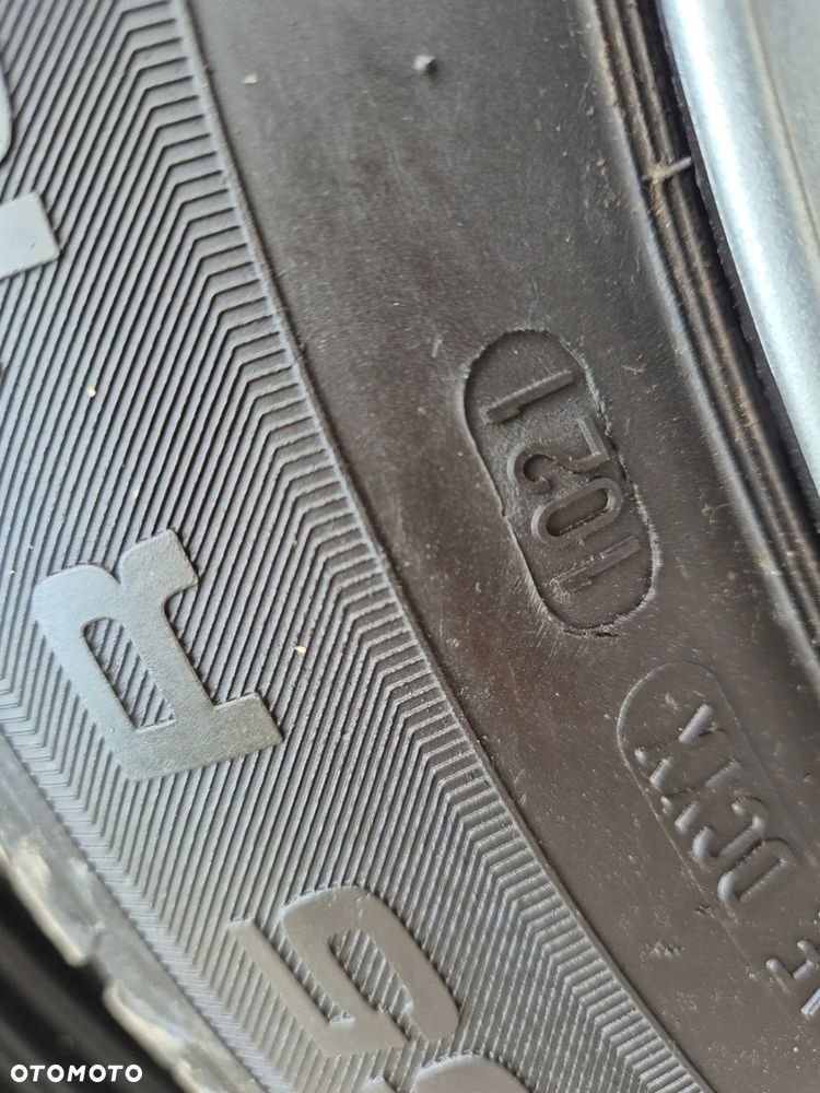 Hyundai i30 ver-1-6-crdi-bluedrive-comfort - 17