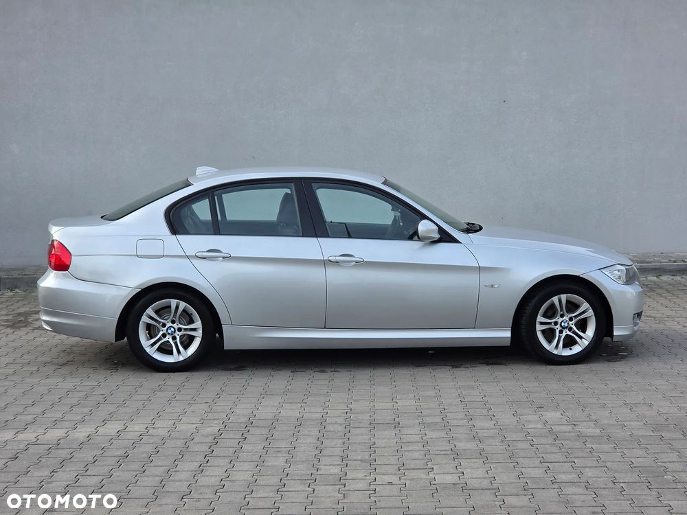 BMW Seria 3 320d - 14