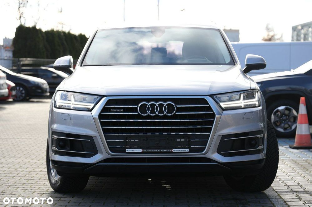 Audi Q7 3.0 TDI ultra Quattro Tiptronic - 4