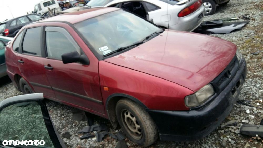 Części Seat Cordoba Ibiza 1.6  8V 4 - drzwi 94-99r. - 4