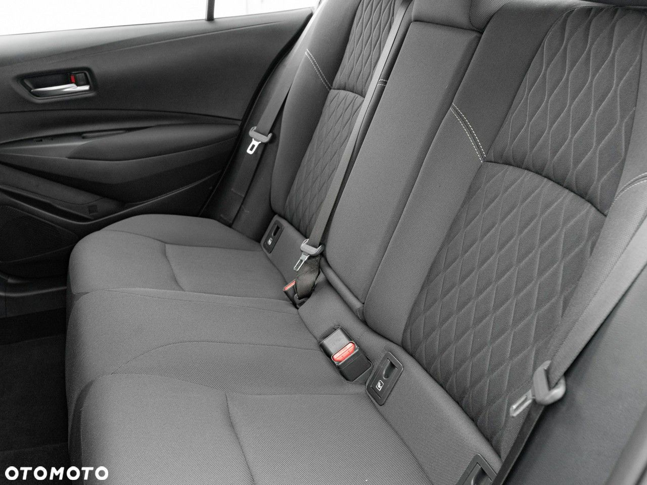 Toyota Corolla 1.5 Comfort - 28